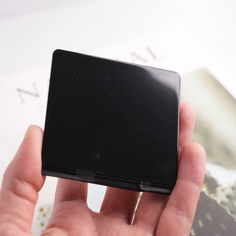 Ekran LCD z osłoną do konsoli  – Gaming Console R36S recenzja i cena